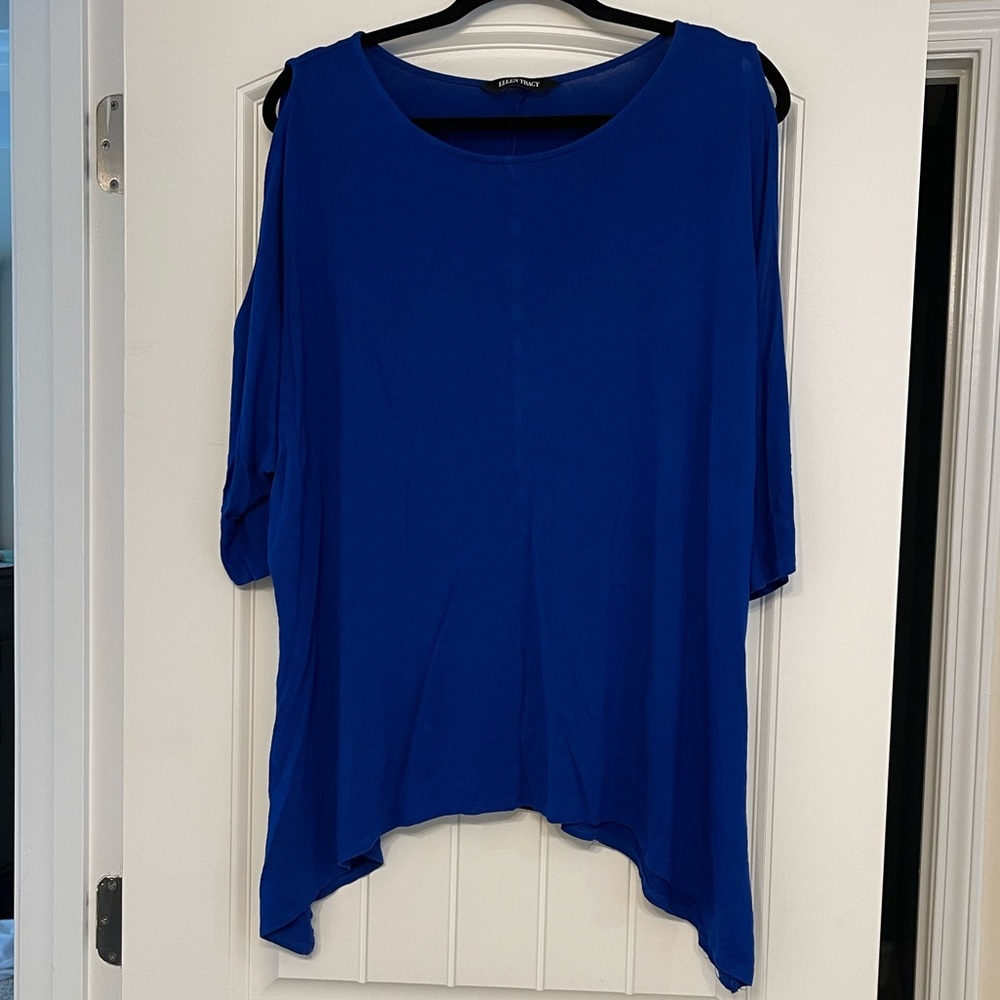 Ellen Tracy Blue Sharkbite Top Size 1X